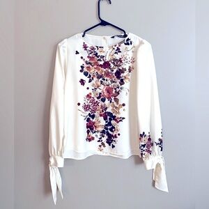 ZARA Floral Blouse with Sleeve Ties and Back Slits Size Small